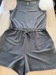Recreation Thread & Supply GRAY Sleeveless Romper w/ Drawstring – Women&rsquo;s Sz S