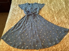 Talbots Dress Women&rsquo;s Size 4P Floral Print V-Neck Tie Waist Midi Flowy Lined