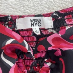 Womens Madden NYC Size LARGE Multi Color Heart Balloon Sleeve Dress.