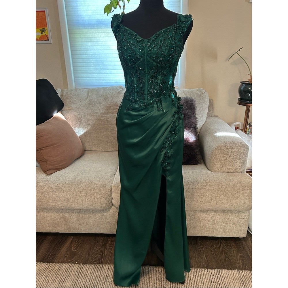 Ladivine Emerald 3D Floral Beaded Lace Corseted Side Slit Dress Medium Prom Hoco