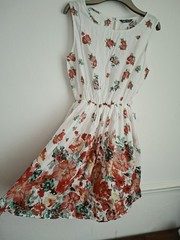 Select White Red Green Floral Round Neck Sleeveless Fit & Flare Dress UK 10