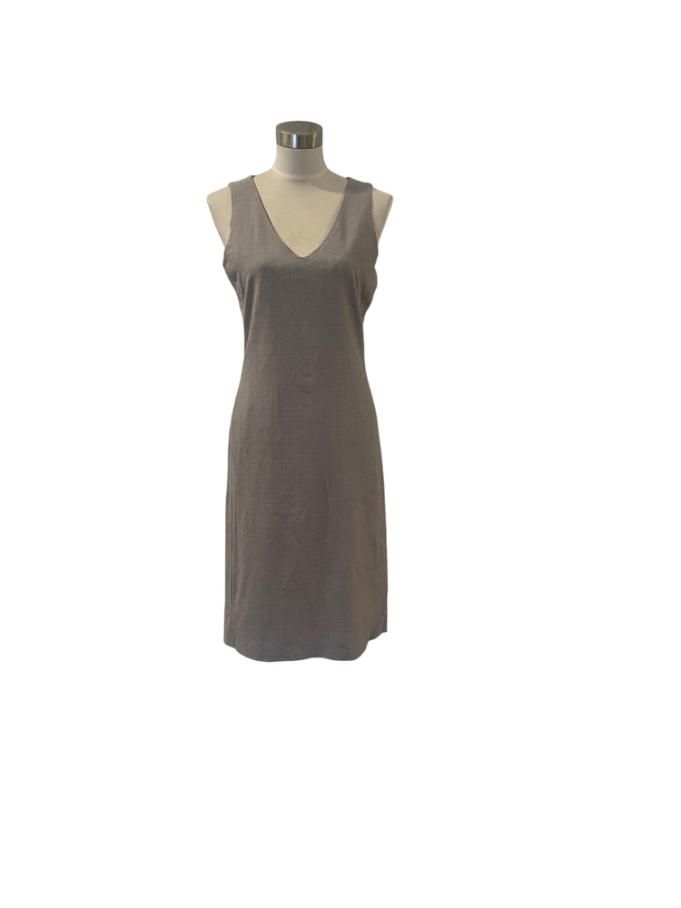 Worn one Classic Tommy Hilfiger gray v neck sheath dress 8 slight stretch