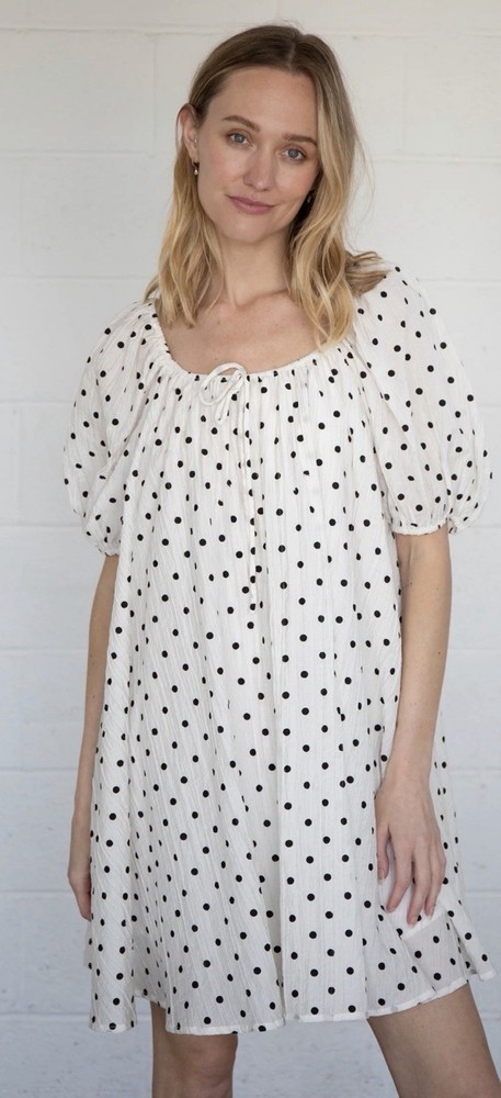 THINGS BETWEEN ZOE POLKA DOT MINI PUFF SLEEVE BABYDOLL DRESS SZ M NWOT