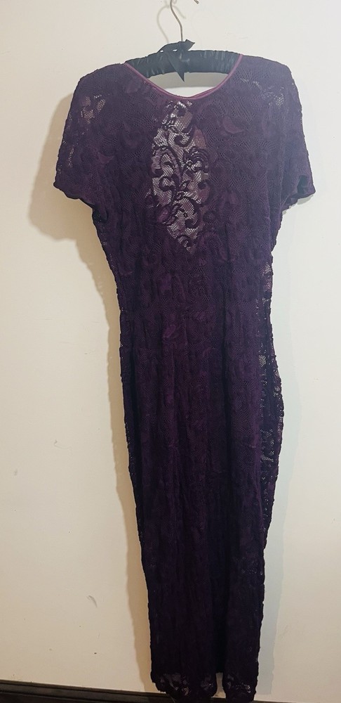 Catti Caselli aubergine Lace Evening Dress Women’s Maxi Gown Open Back Formal