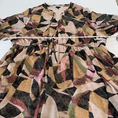 Torrid Colorful Clip Dot Chiffon Keyhole 3/4 Sleeve Dress Size 4X Office Teacher