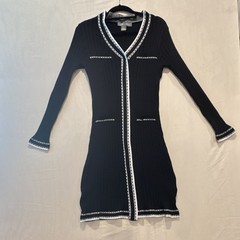Lark + Grey Women&rsquo;s Black White Solid V-Neck Long Sleeve Button Bodycon Dress L