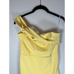 NWT Lulus Twist and Make Up Light Yellow One-Shoulder Bodycon Midi Dress Medium