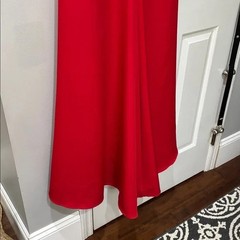 Mac Duggal Red Sleeveless V Neck Bow Detail Mermaid Gown Women’s Dress Size 2