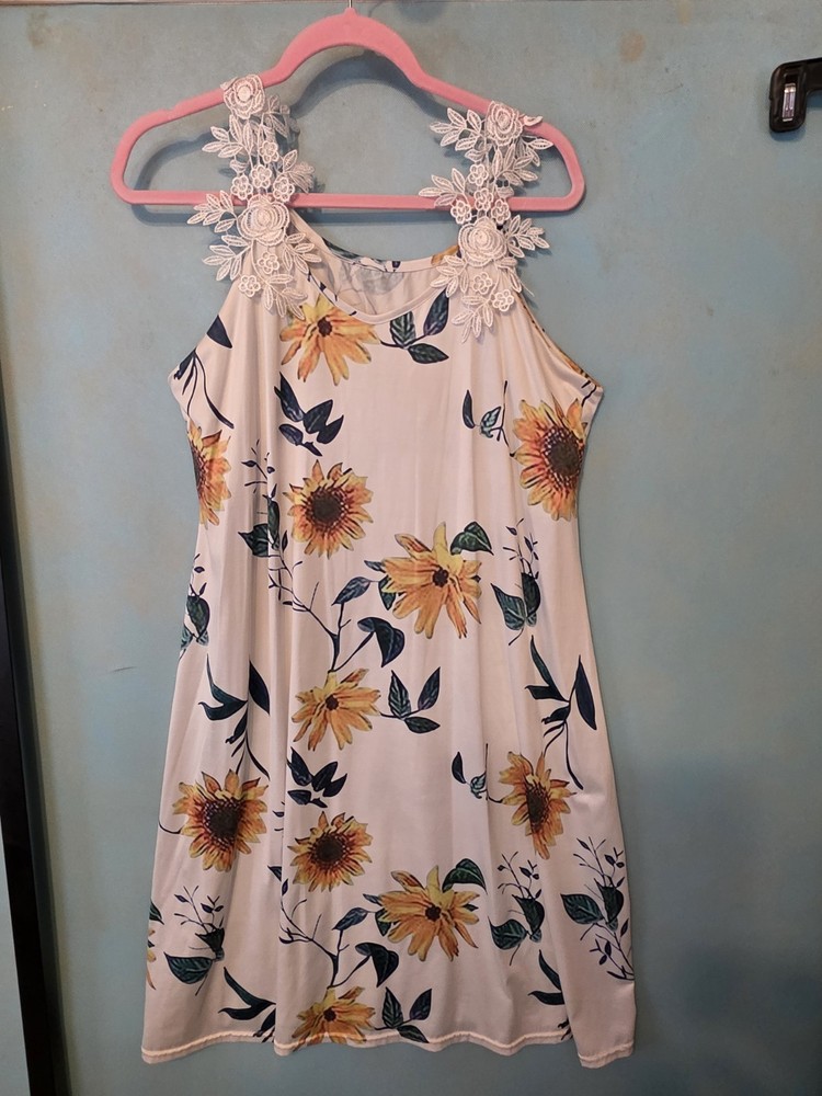 Floral Appliqué Sleeveless Sundress White Yellow Green Round Neck Short Dress