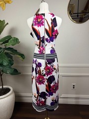 Bombshell Sultry Quiet Luxury Floral Bodycon Midi | Vince Camuto | Size 8