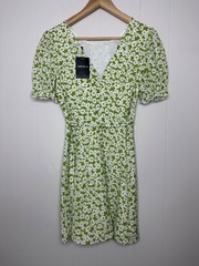 Forever 21 Cute Cottage Core Summer Floral dress, Size XS-S, New With Tags