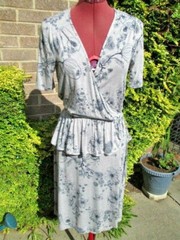 NEW-HOBBS-NW3-« MONTAGU » STRETCH VISCOSE WRAP PEPLUM DRESS-UK12-RRP £89.