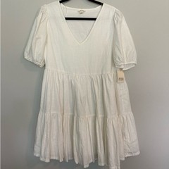 NWT a.n.a. Short Sleeve V-Neck Tiered White Dress