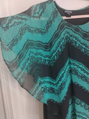 En Focus Studio Black Green Chevron Sheath Dress Sheer Layered Scoop Neck 8