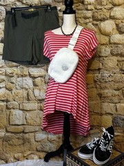 Azules Women&rsquo;s Red and White Striped Short Sleeve High-Low T-Shirt Dress