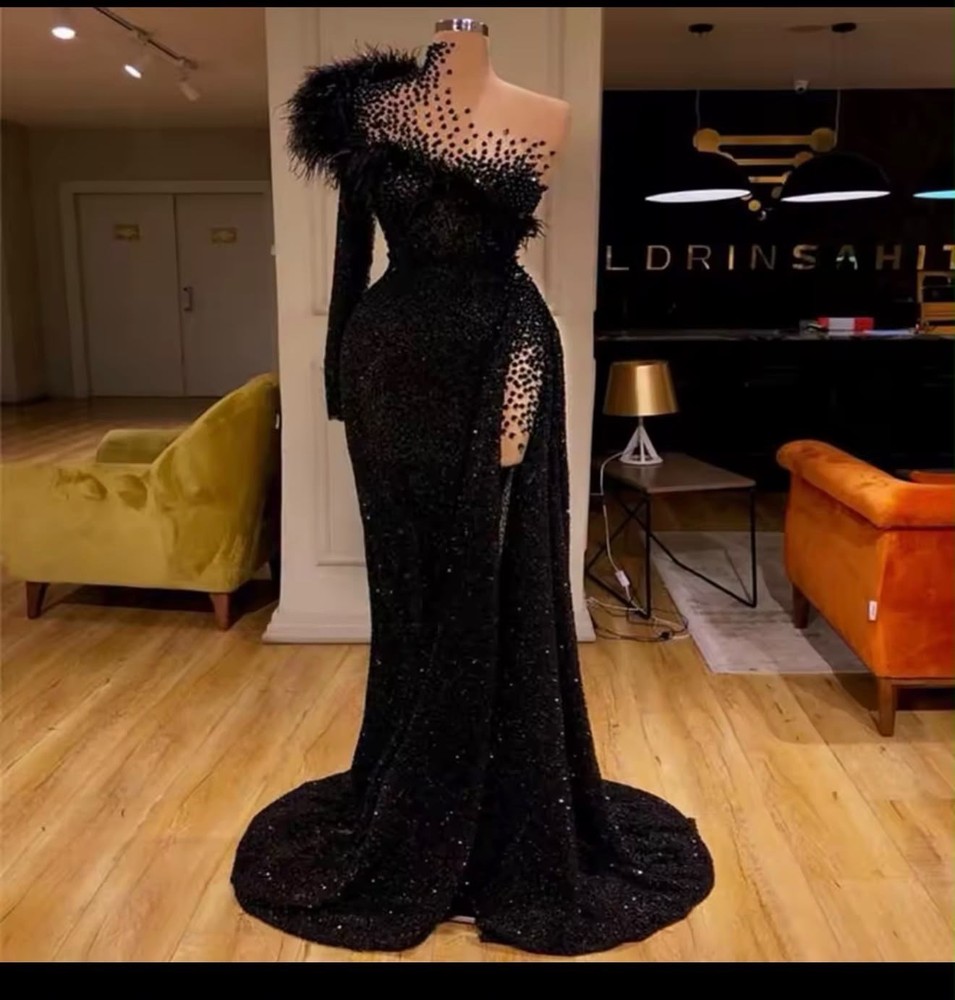 Black Luxury One Shoulder Evening Gown Feather Rhinestone Mermaid Dress
