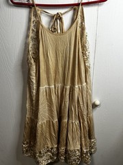 Pol Cream Lace And Flower Dress Size M . Really Gorgeous NWT