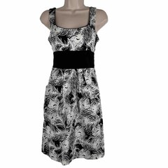 B.Smart Sheath Dress Women&rsquo;s Size 4 Sleeveless Knee Length Side Pockets Belted
