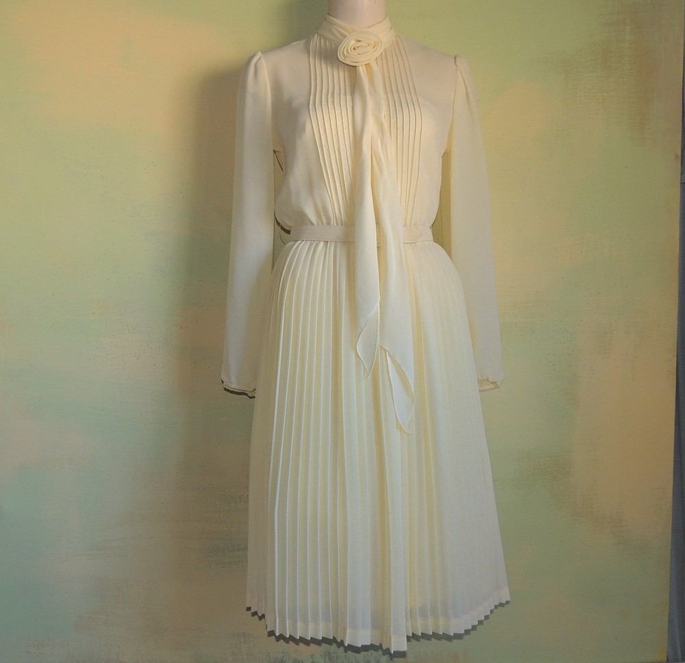 60s Yellow Pintuck Pleated Midi Dress Ascot Sash Rolled Rose Brooch Pin Costume