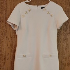 Tommy Hilfiger Women’s 4 White Solid Knit Round Neck Shift Dress Zip Button