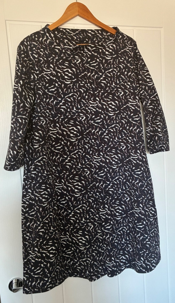 COS A-line Navy and White knee Length Dress Size 42 Excellent Condition