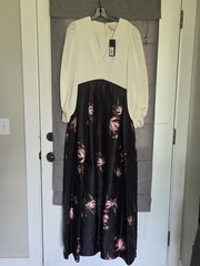 Sachin & Babi Ivory Noir Blossom Black Zoe Mikado Gown Size 8 $895 No Belt