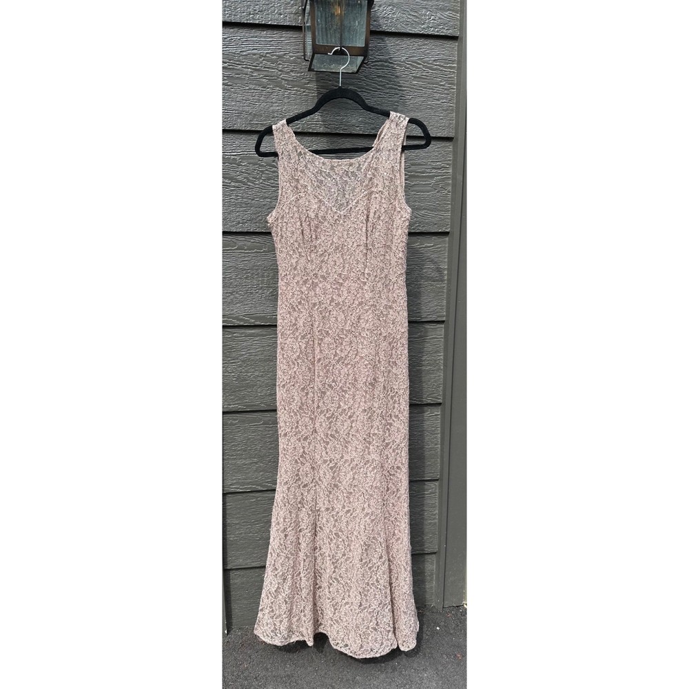 Ignite Evenings New York Lace Sequin Sleeveless Gown Womens 8