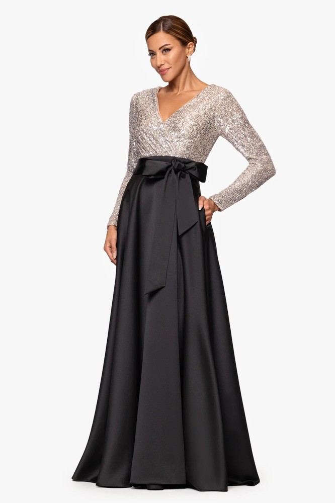 XScape Women&rsquo;s V-Neck Sequin Long Dress Size US 6