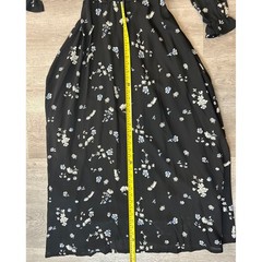 Floral V-Neck Maxi Dress Black Long Sleeve Ruffle Cuff A-Line Size Medium Used