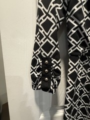 WHBM Pre-owned Black, Size 8, Knee length long dress, 3/4 sleeve