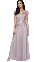 Alex Evenings Women&rsquo;s V-Neck Cap-Sleeve Embroidered Gown – Wisteria