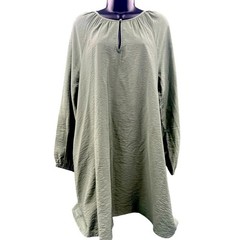 new day long sleeve shift dress with side pockets sz M. Sits above knee. NWT