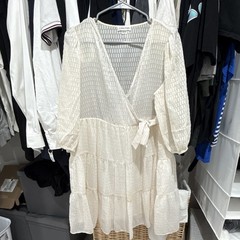 Calvin Klein White Chiffon V-Neck Wrap Tie 3/4 Puff Sleeve Geo Short Size 10
