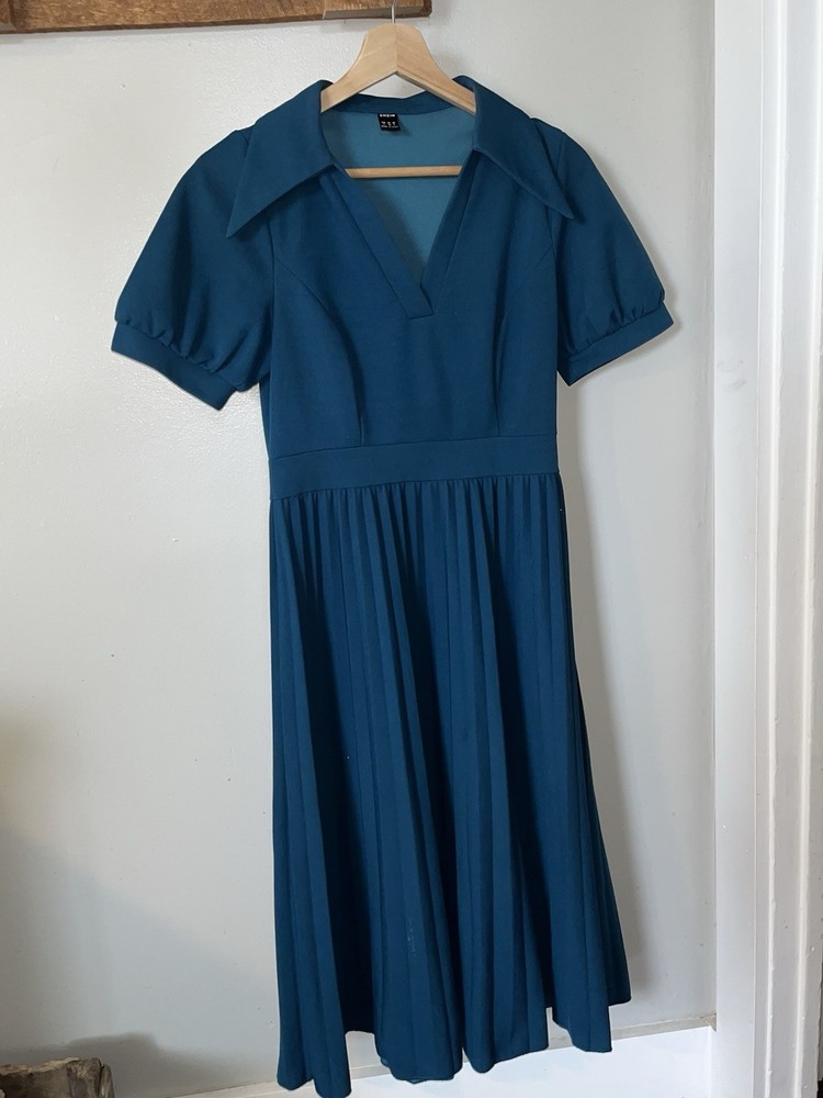 SHEIN Blue Solid V-Neck Puff Short Sleeve Pleated Midi Fit & Flare Dress S