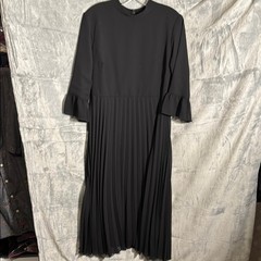Black Pleated Dress Downeaster women&rsquo;s size medium 3/4 ruffle sleeves