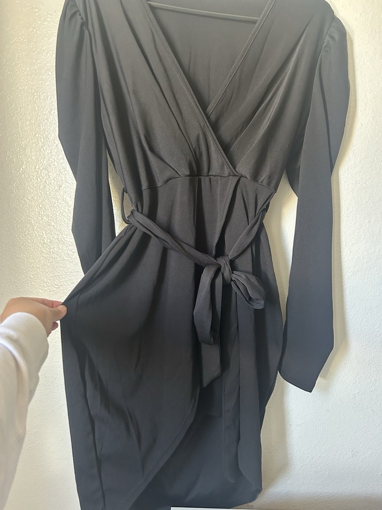 Black Chiffon Wrap V-Neck Long Puff Sleeve Tie Waist Dress – New Without Tags