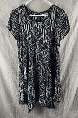 Silence + Noise Women&rsquo;s Black/Beige Patterned Short Sleeve Flare Dress Size M