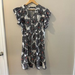 Single Thread Women&rsquo;s Printed Flutter Sleeve Dress Size Large NWT