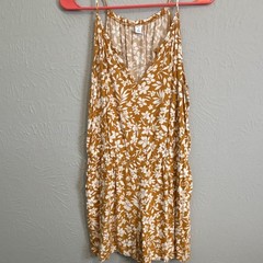 Old Navy Women’s Gold Floral One Piece Jumper M V-Neck Strappy Sleeveless