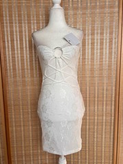 Outcast Clothing White Lace Strapless Mini Dress Cutout Ring Detail Size M NWT