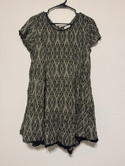 Silence + Noise Girls L Green/Black Geometric Shift Dress Short Sleeve