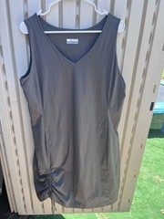 Columbia Active Dress Womens Size Small Gray Stretch Nylon Sleeveless V-Neck