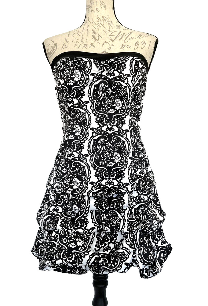 EMERALD SUNDAE Black White Ruched Bubble Party Dress Padded Bra Stretch Jr 7