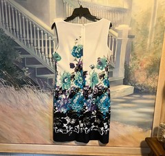 Women »s White W/Blue Floral Stretch Sleeveless Sheath Dress By Dressbarn Size 10