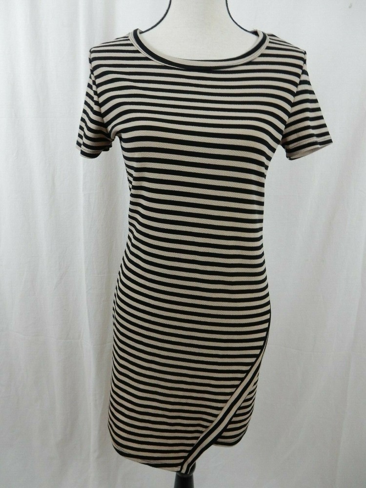 Absolute Angel Juniors Size XL Black and Tan Stripe Short Sleeve Asymetric Hem