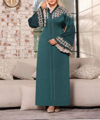 Middle Eastern Abaya – Elegant Modest Wear, With Tags