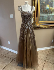 Cassandra Stone Brown Sequin Formal Long Gown Square Neck Sleeveless Size 6