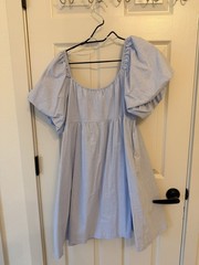THINGS BETWEEN WOMENS SKY BLUE JUNIE MINI BABYDOLL PUFF SLEEVE DRESS SZ M NWOT