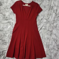 Maeve Dress Womens Medium Red Fit Flare V Neck Short Sleeve Knee Length Pleated